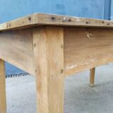Farm table