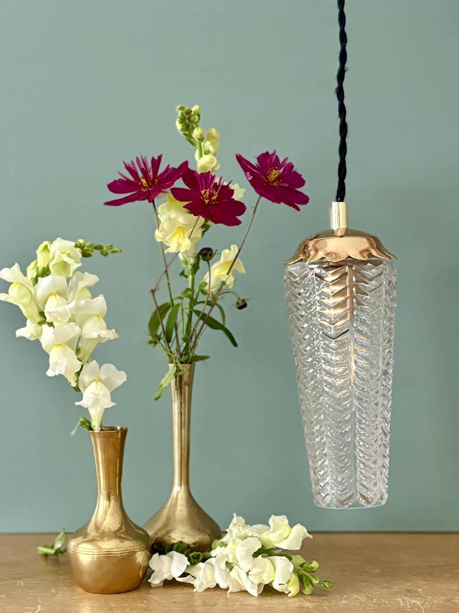 Vintage glass tulip spike pendant (SE11)