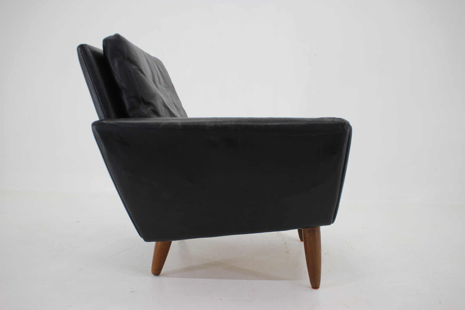 1960s black lether danish armchair