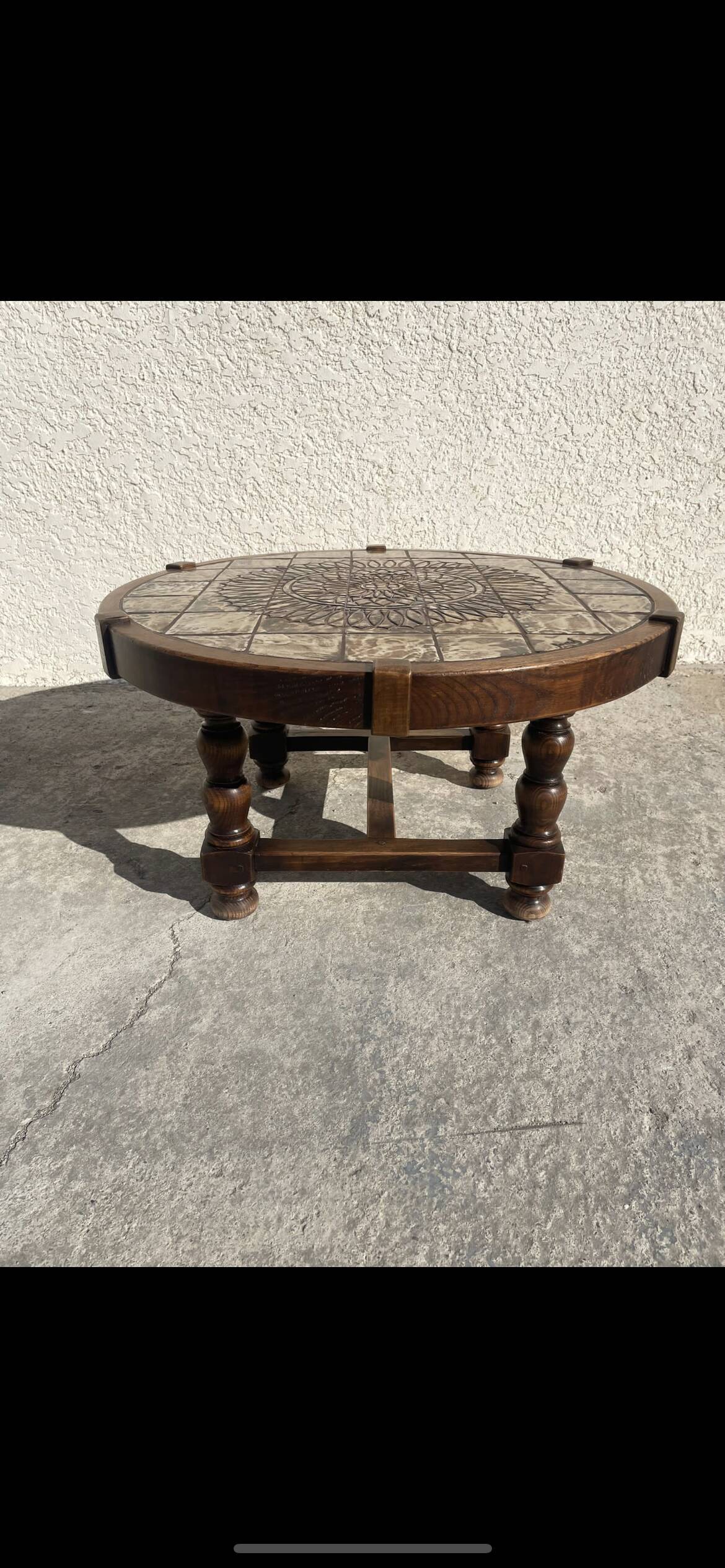 Coffee table signed Barrois