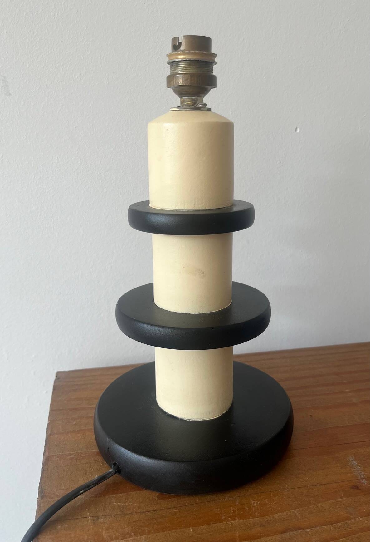 Lampe vintage en bois  - 50cm - noir et blanc - abat-jour fait main