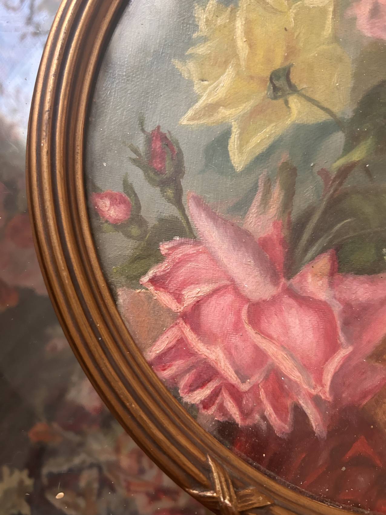 Antique painting of a bouquet of roses, 1900s – glass painting and Louis XVI gilded frame.
