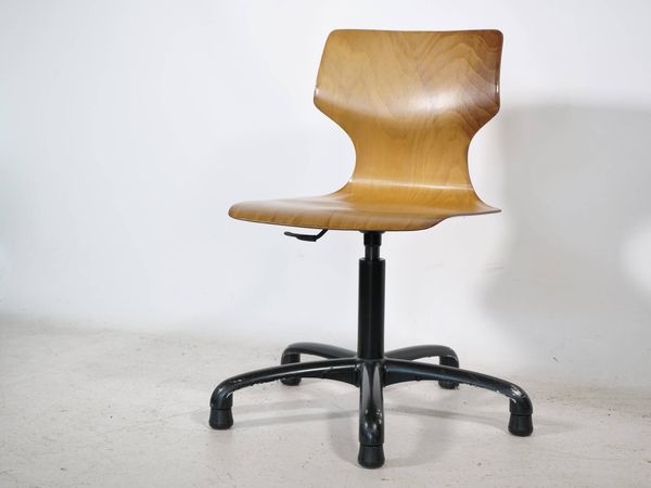 Chaise d'atelier vintage des années 1970