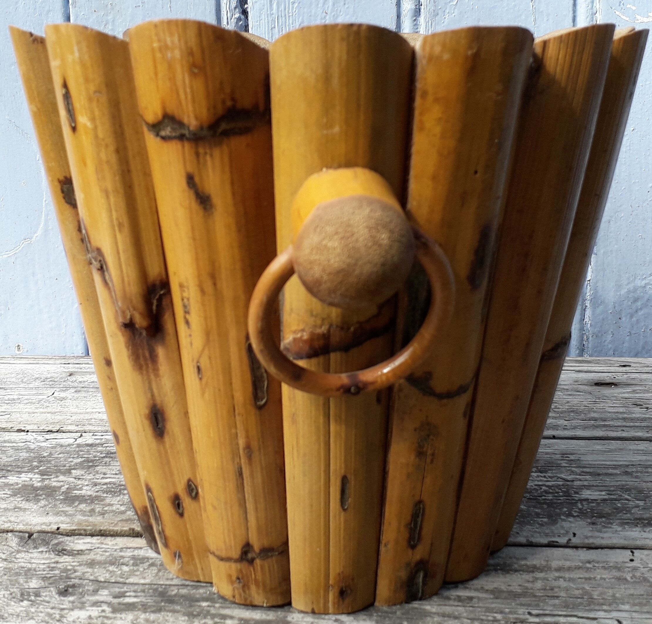 Rattan bamboo pot cache