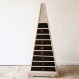 Modernist drawer chest of drawers