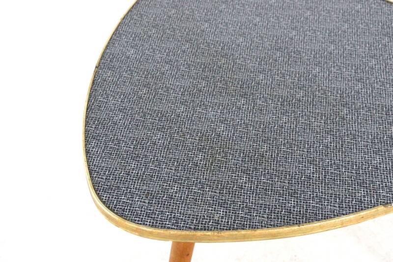 Table d'appoint triangulaire design moderne des années 60