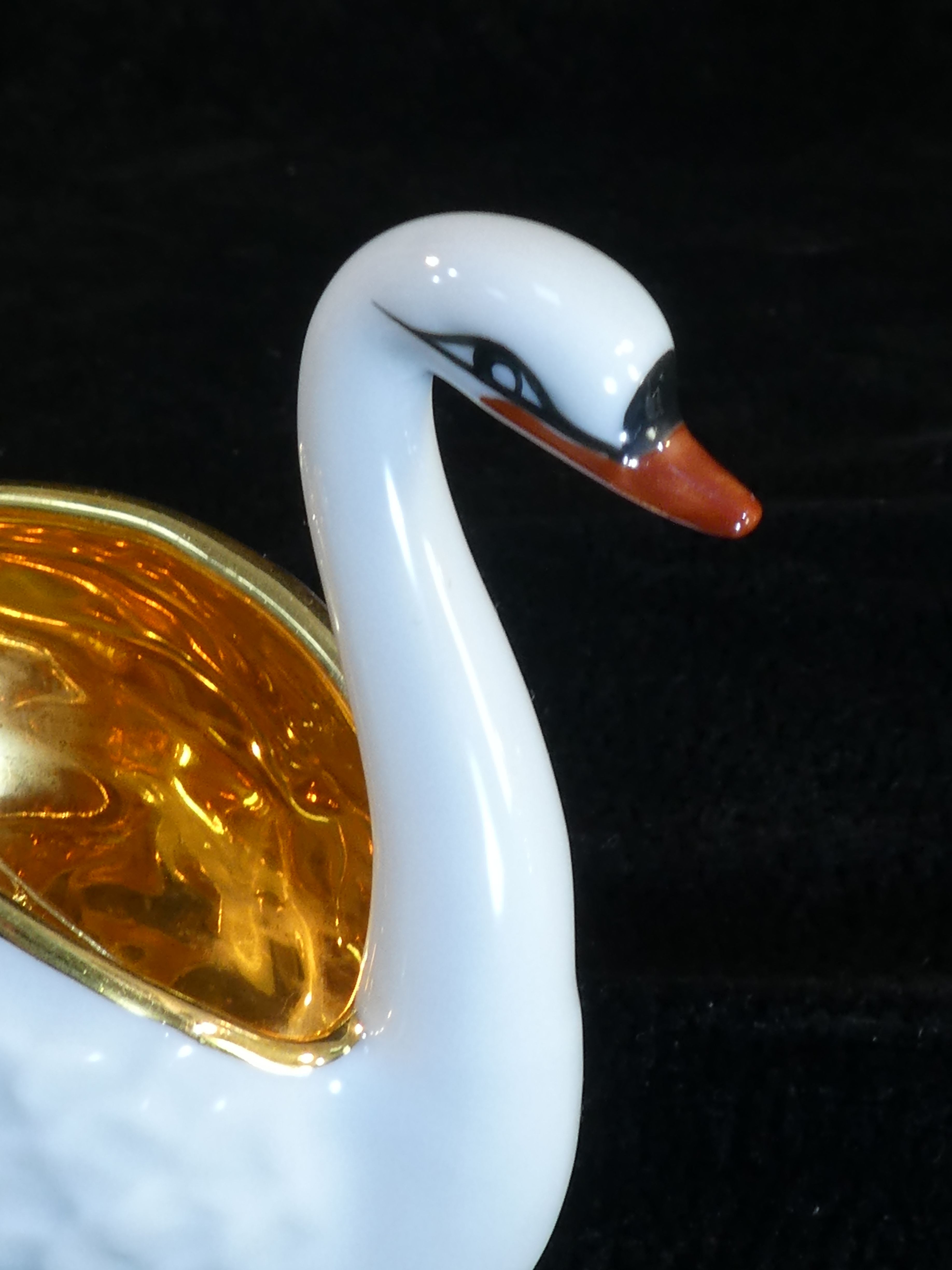 Pair of salters in limoges porcelain white swans