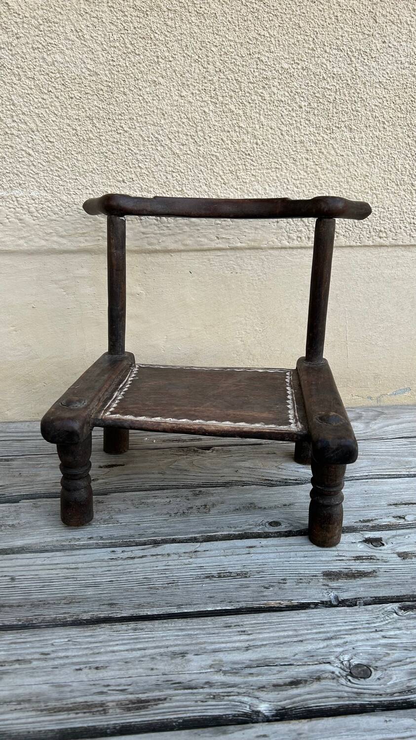 Small Baoulé chair