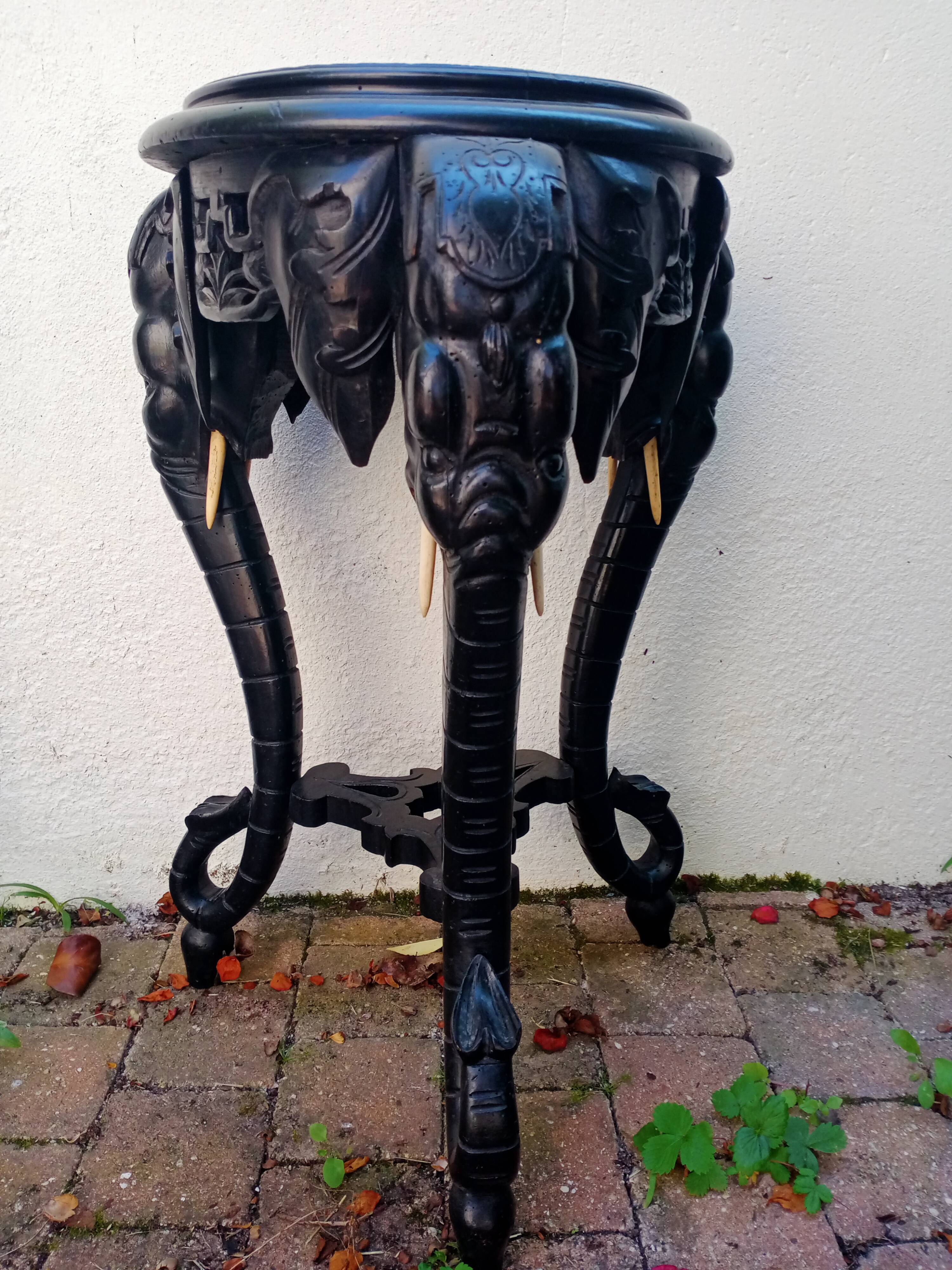 Napoleon III harness "elephants"