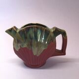 Mkil pitcher shell shape