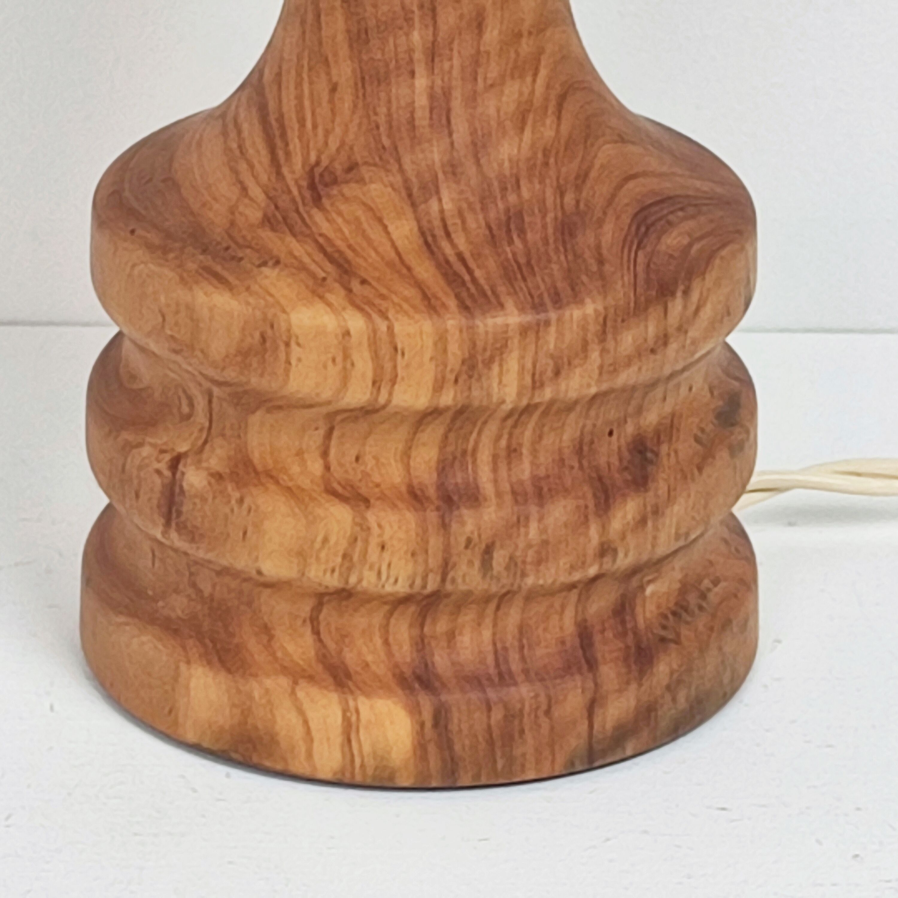 Lampe pied en bois