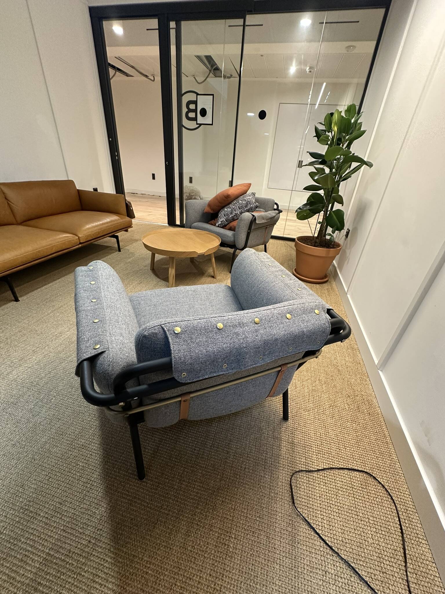 Stellar Works Valet Club Chair in Light Grey Premium Fabric