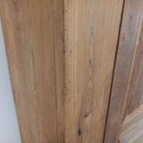 Armoire parisienne en sapin