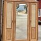 Grande armoire ancienne en chêne massif brut et cannage / dressing