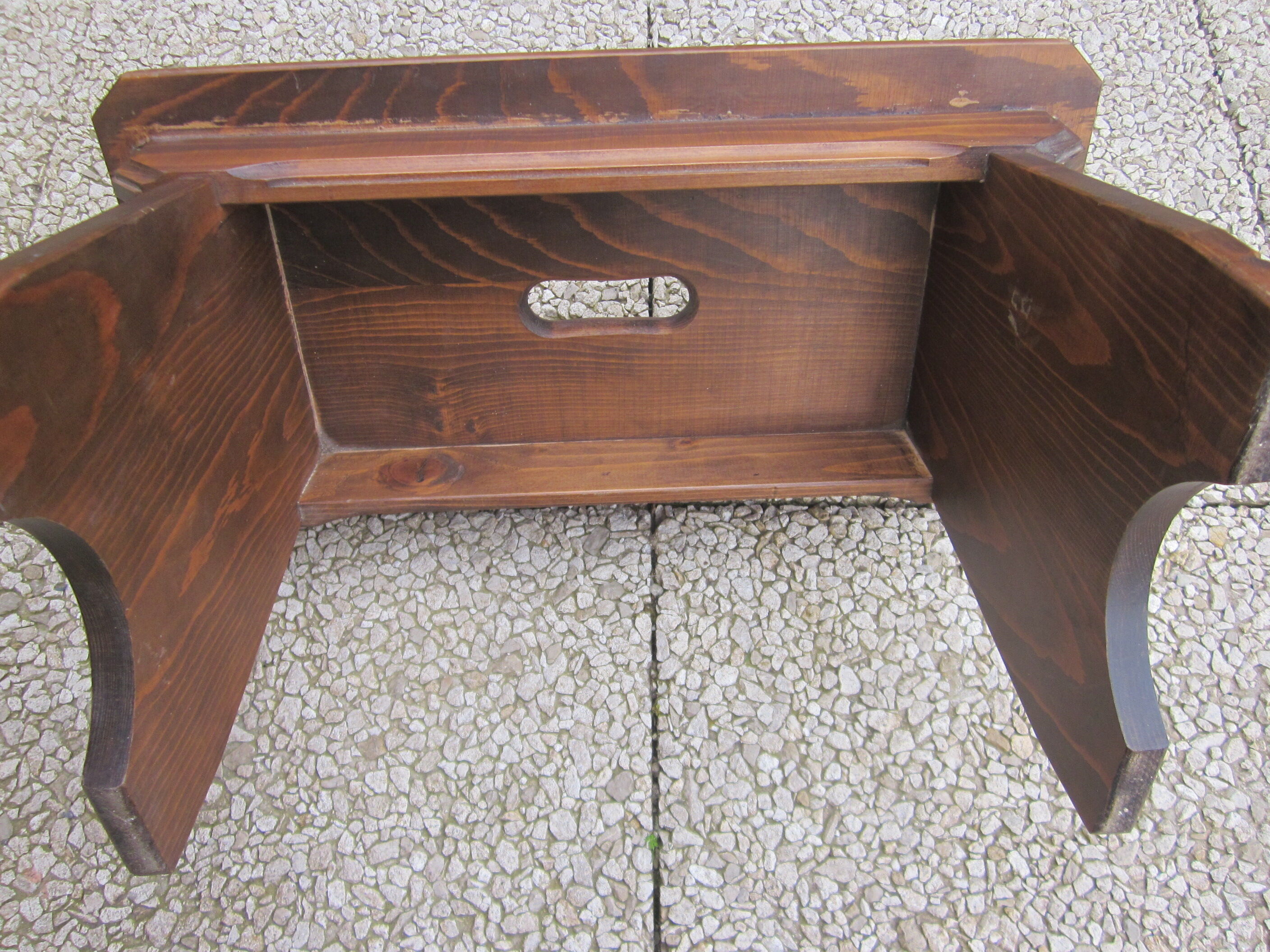 Wooden bench step foot with painted decoration