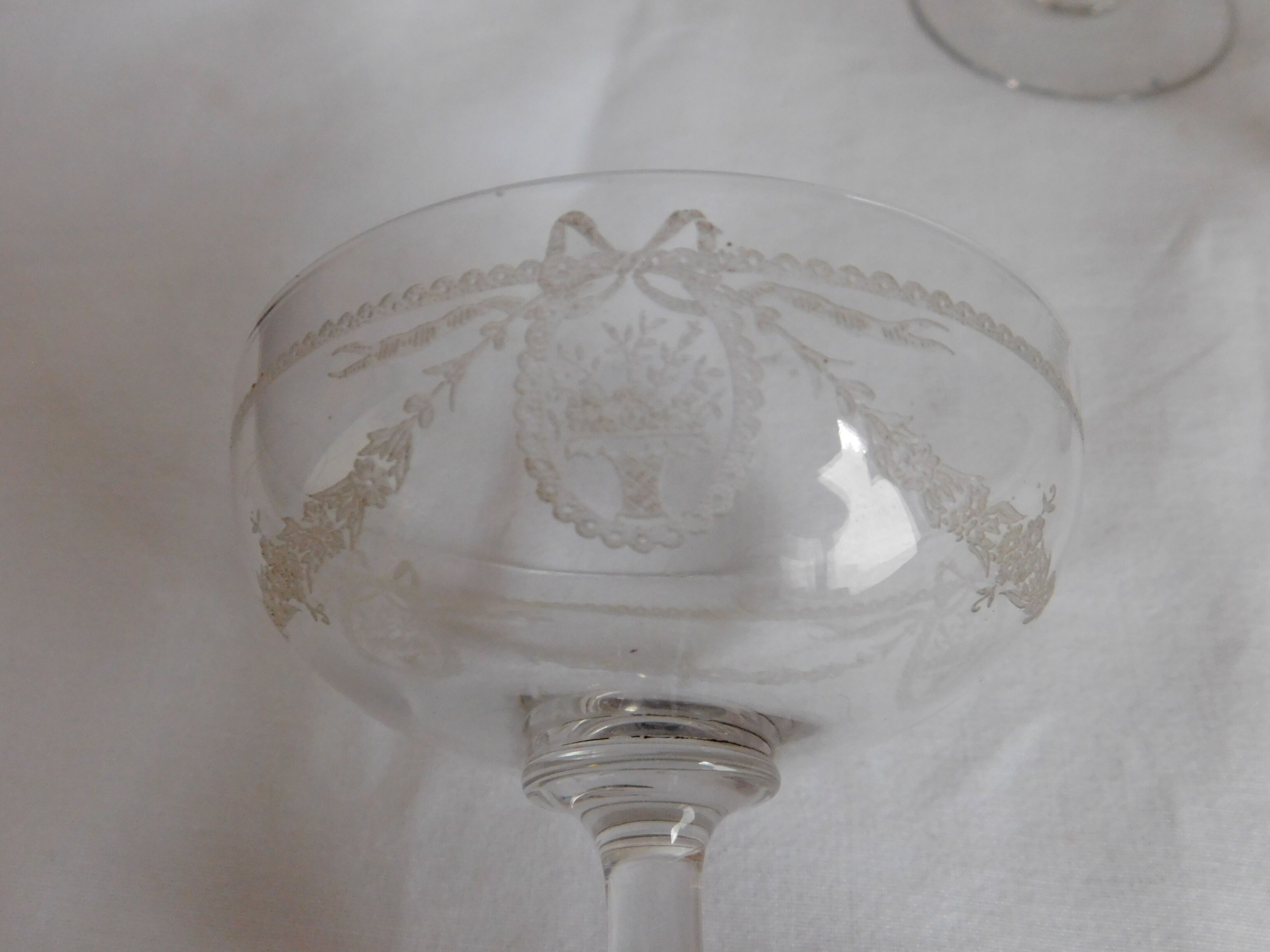 6 coupes à champagne Saint Louis  modèle Sapho cristal gravé