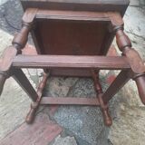 Table bas avec 2 petit tabouret