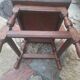 Table bas avec 2 petit tabouret