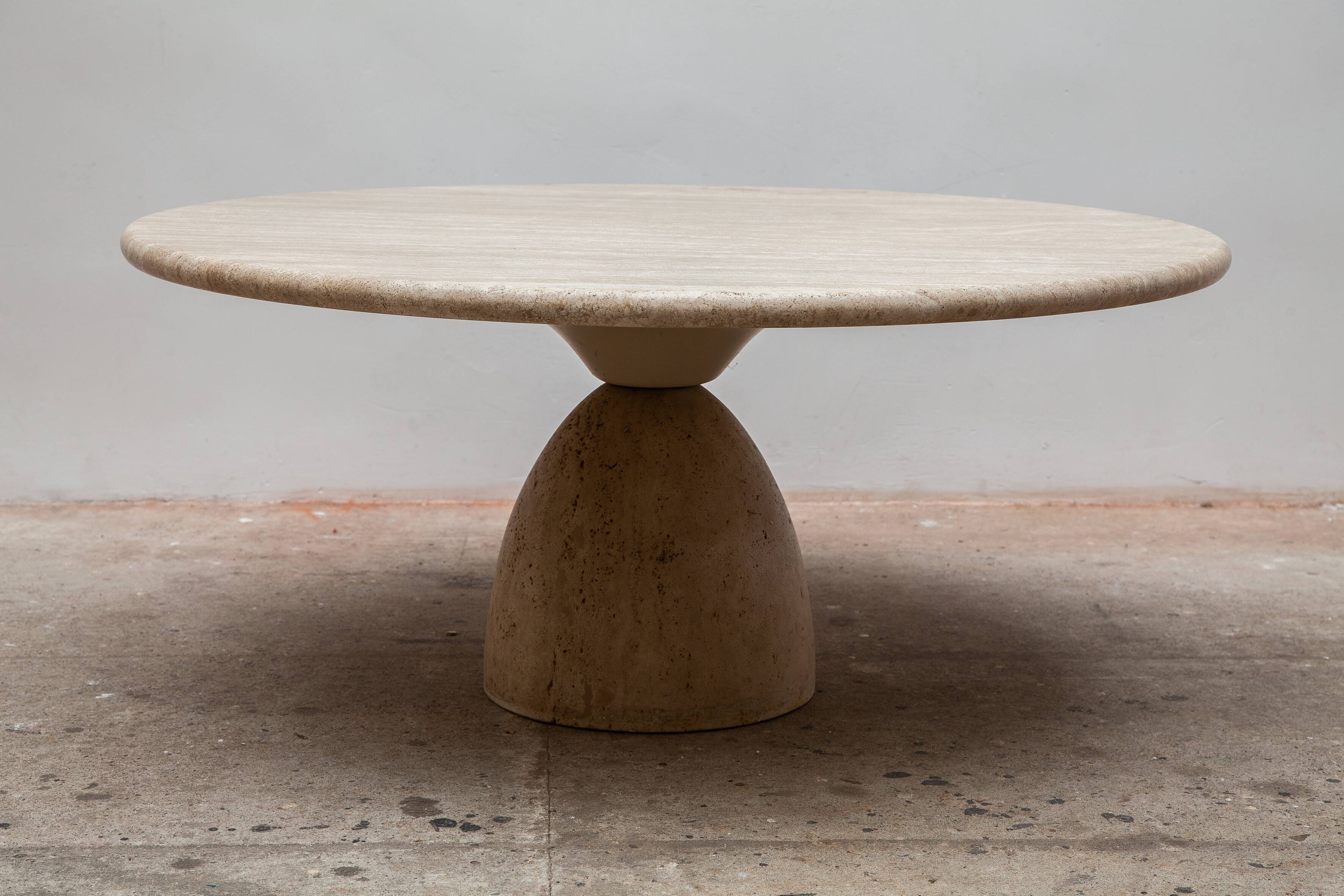 Table basse ronde en travertin par Peter Draenert, années 1970