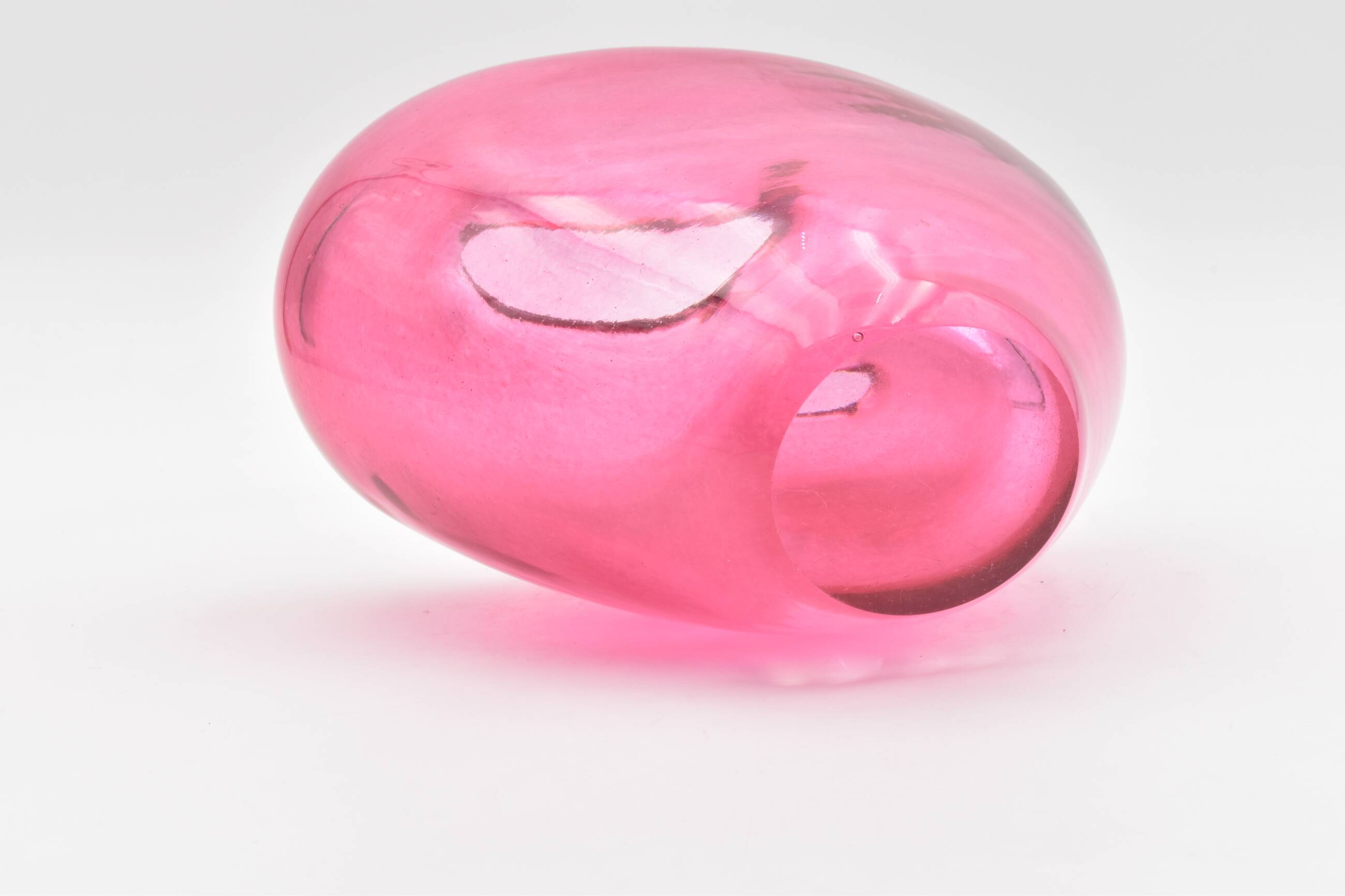 Deru heart vase design blown glass