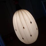 Opaline suspension