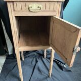 Table de chevet