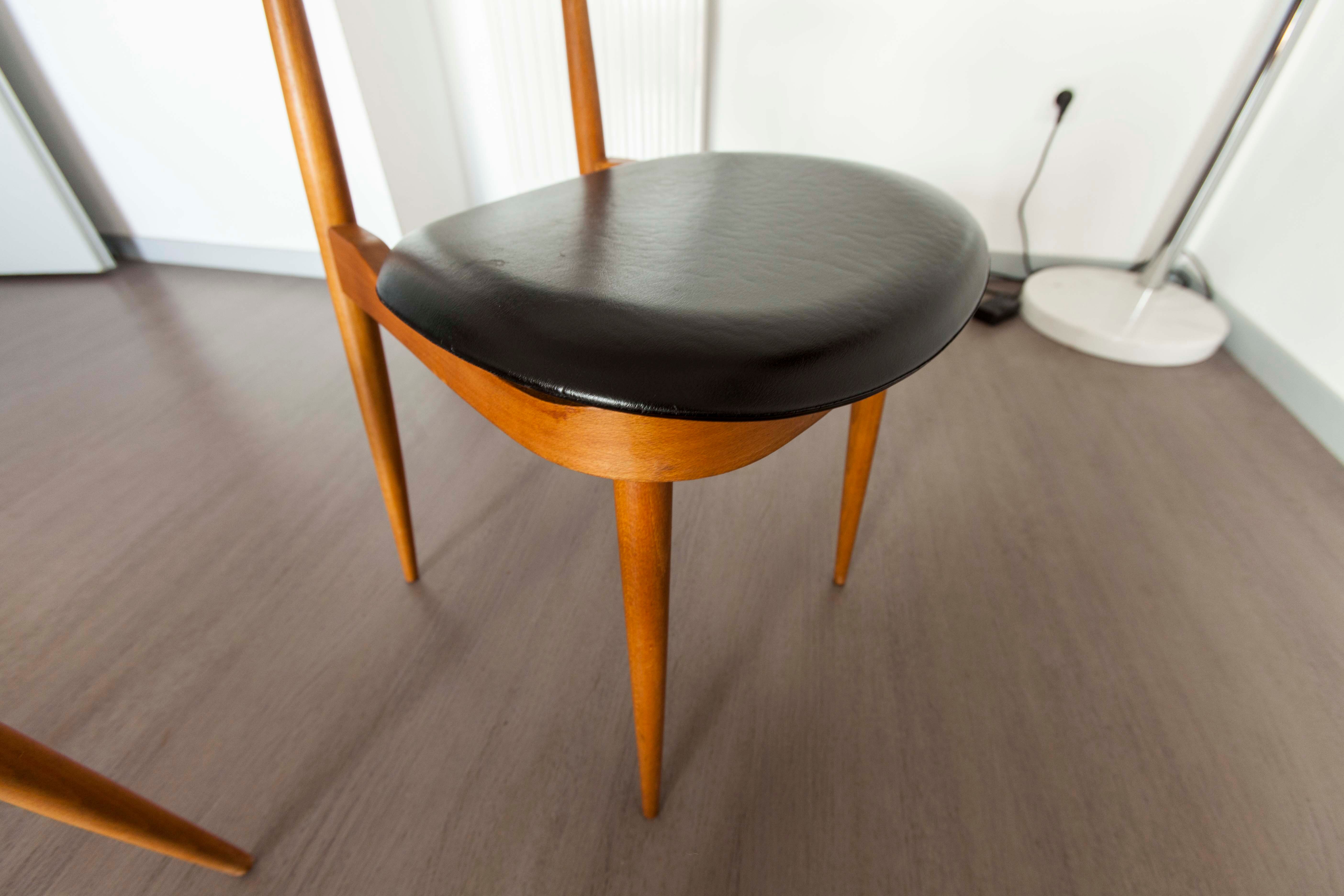 Pair of chairs  Baumann modèle "pégase"