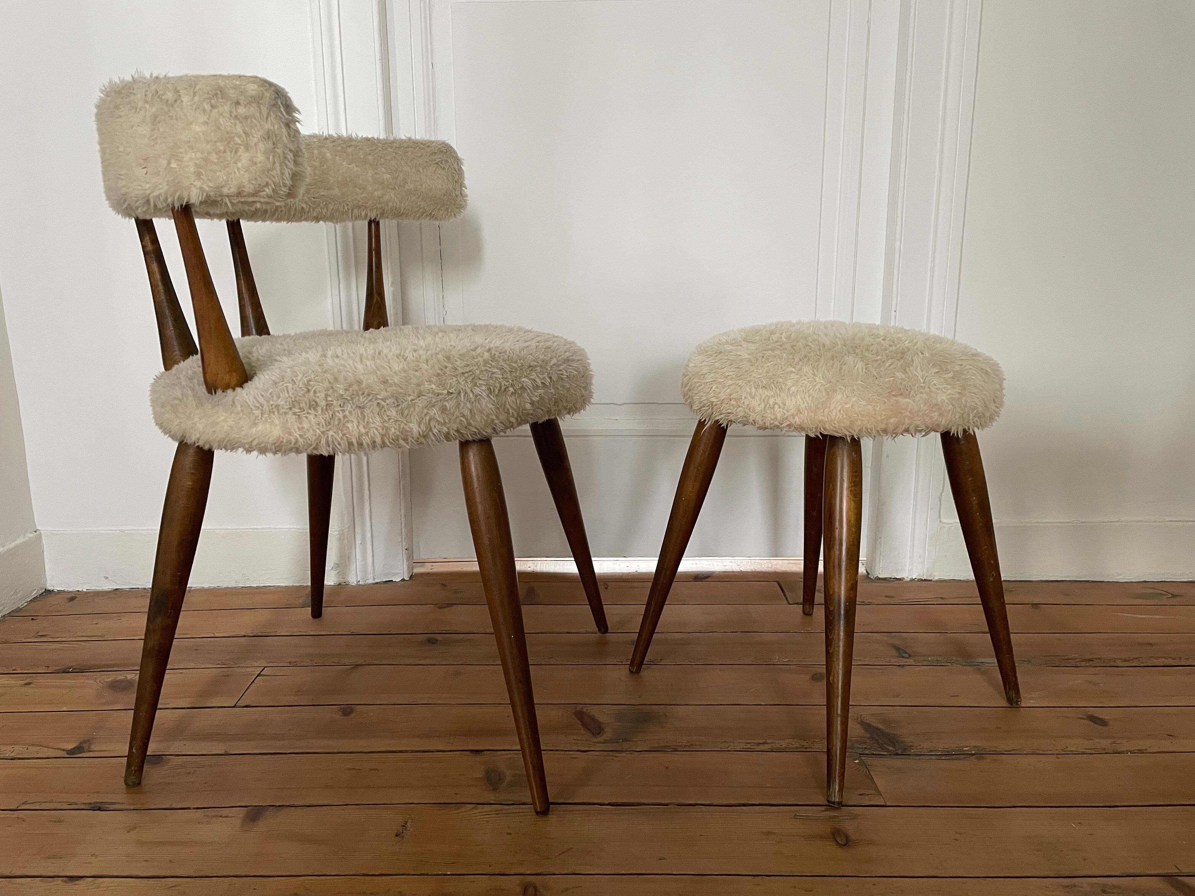 Set of 1 armchair and 1 vintage Scandinavian stool with white fur, 1960