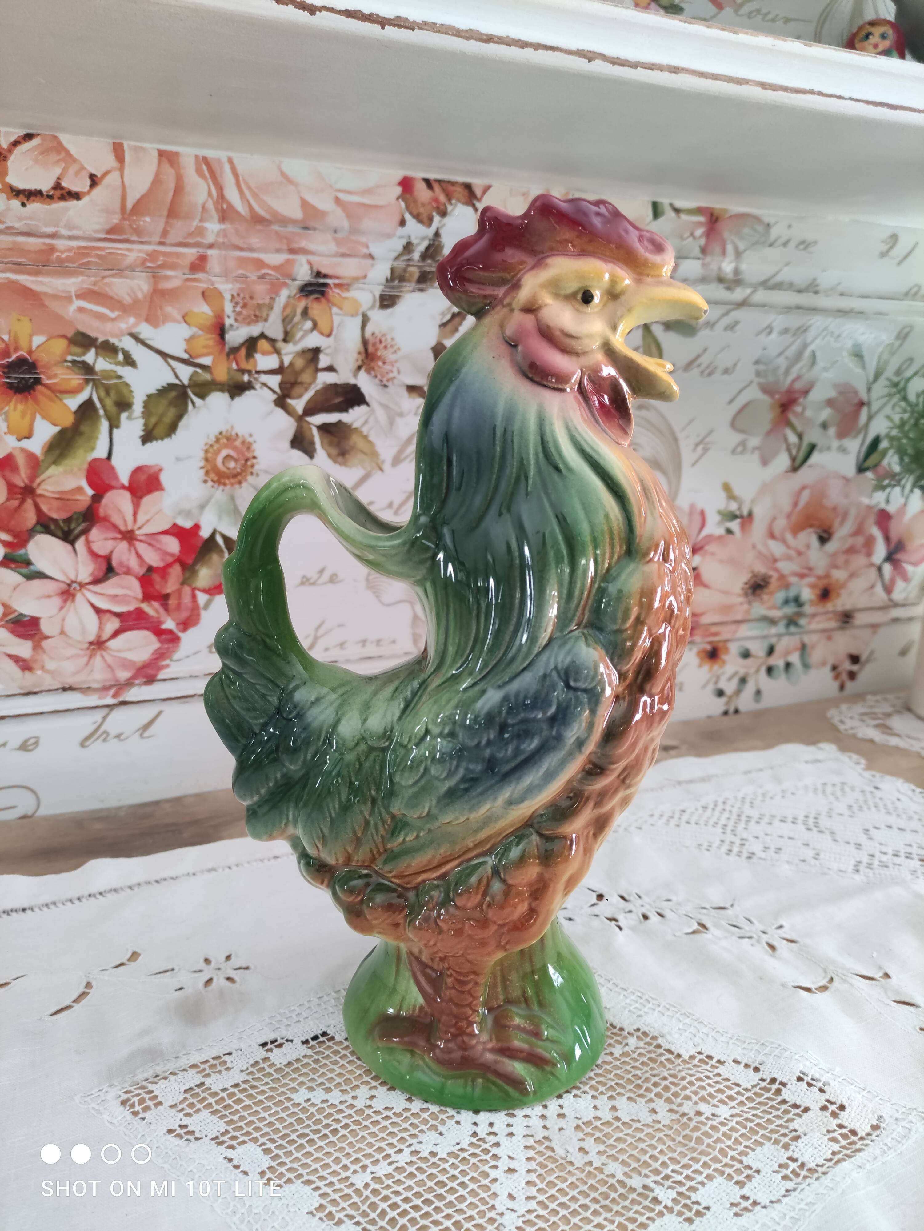 Pitcher in zoomorphic slip Rooster of the earthenware factory of Saint Clement