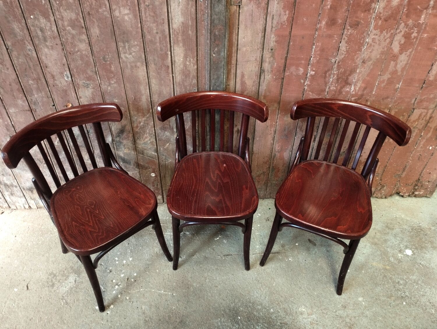 Turned wood bistro chair