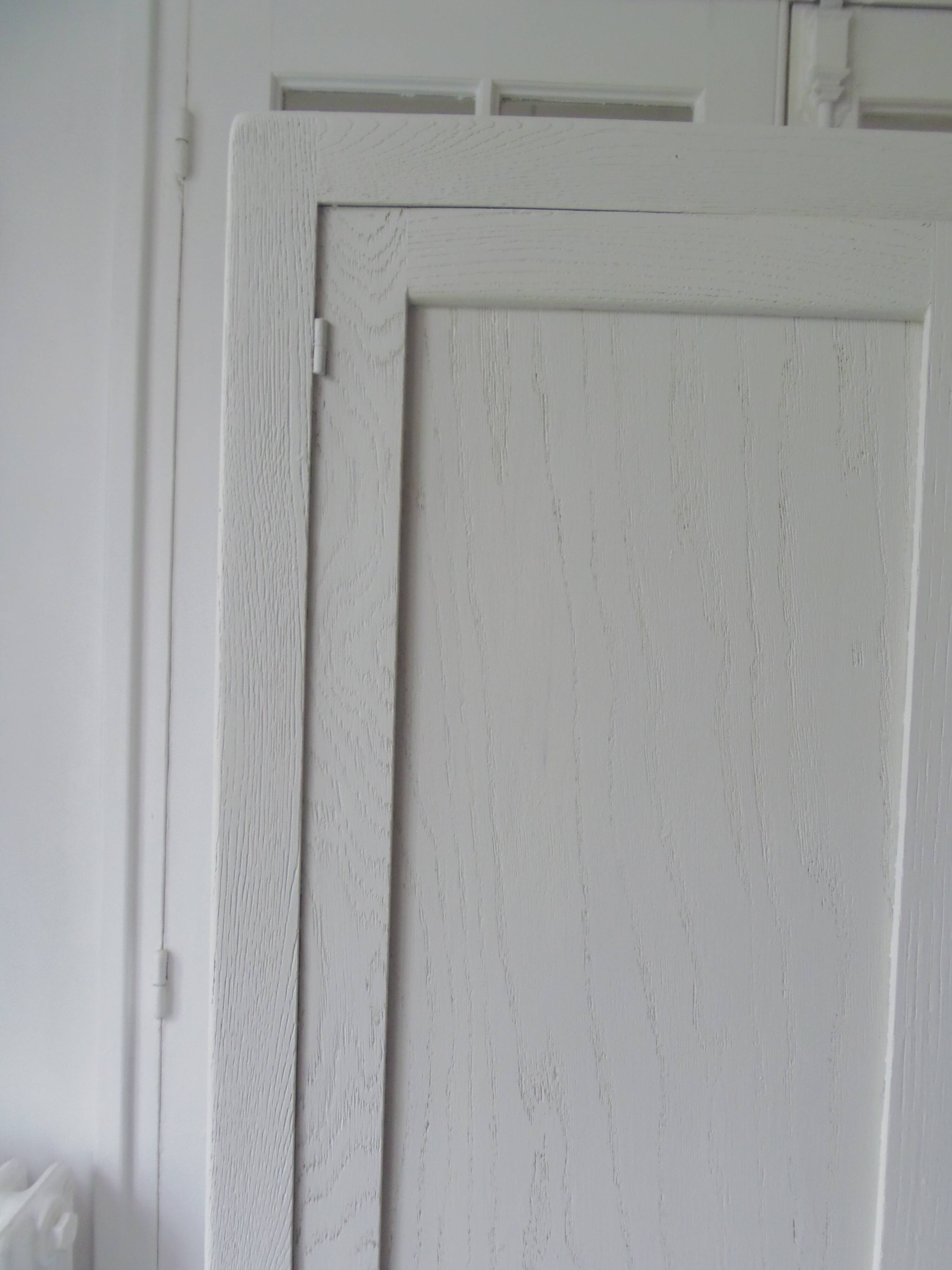 Vintage Parisian wardrobe re-enchanted in pearl gray.