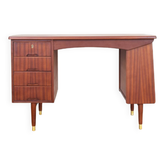 Mid-Century Norwegian Teak Desk Model 44 from Brødrene Jåtogs Møbelfabrikk, 1950s.