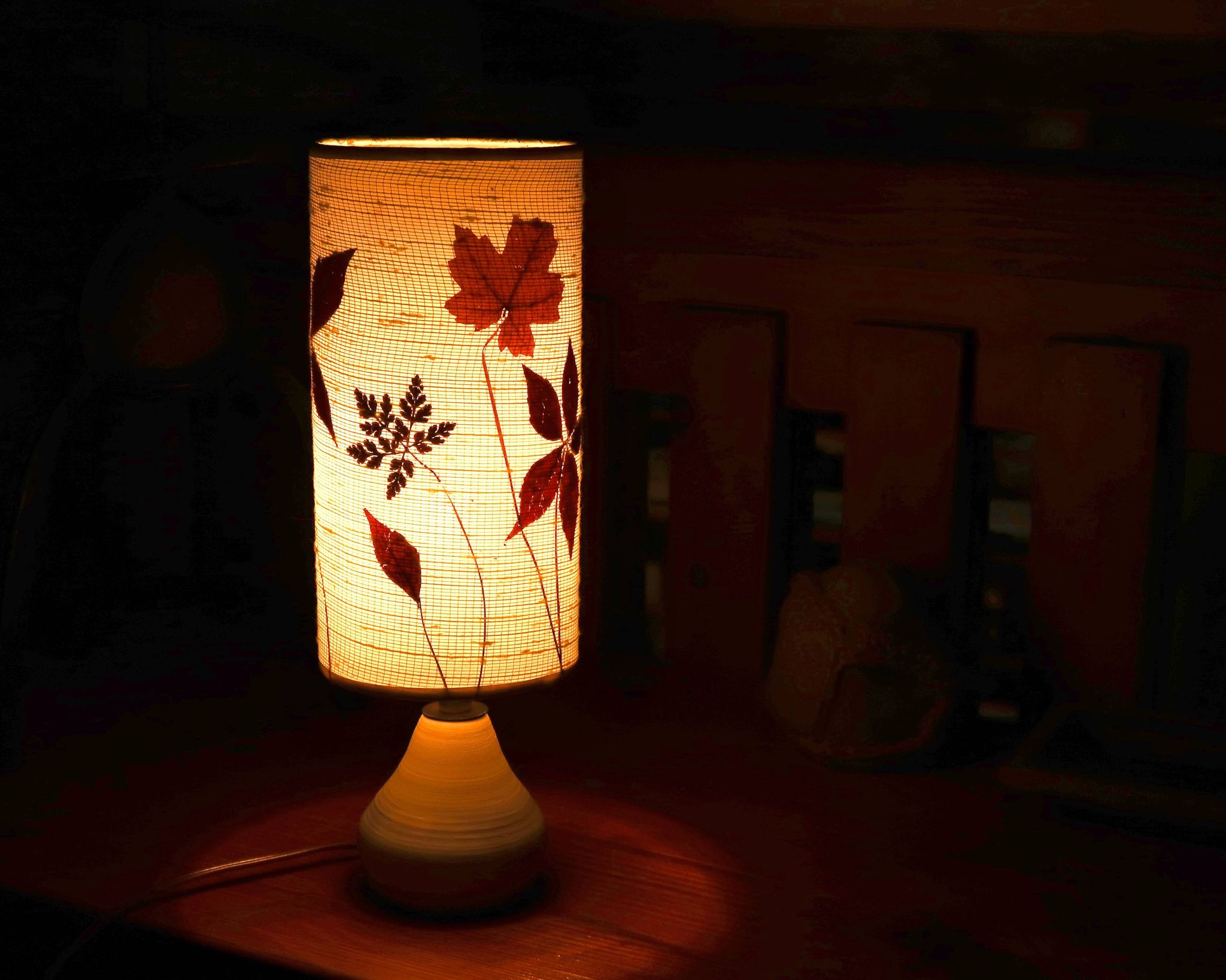 White ceramic lamp, herbarium-style lampshade, 1960s.