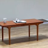 Extending coffee table (by McIntosh)