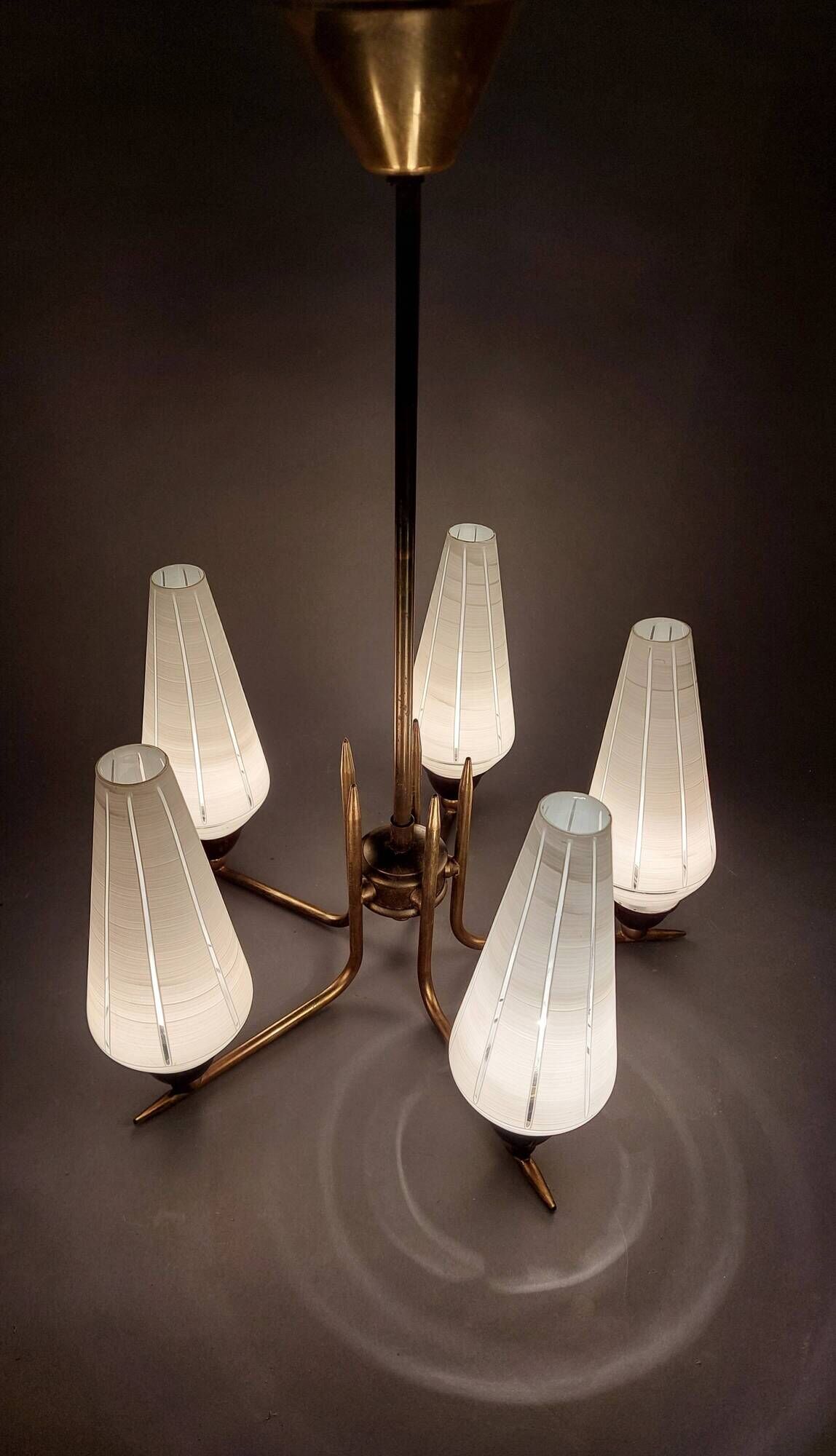 Chandelier in gilded brass and opaline with 5 lights 1960 Vintage.