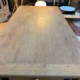Farm table