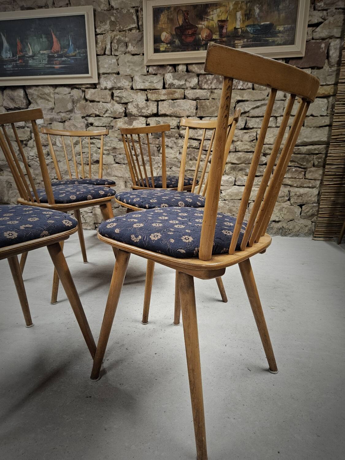 Lot of 6 bistro bar chairs from the 1960s