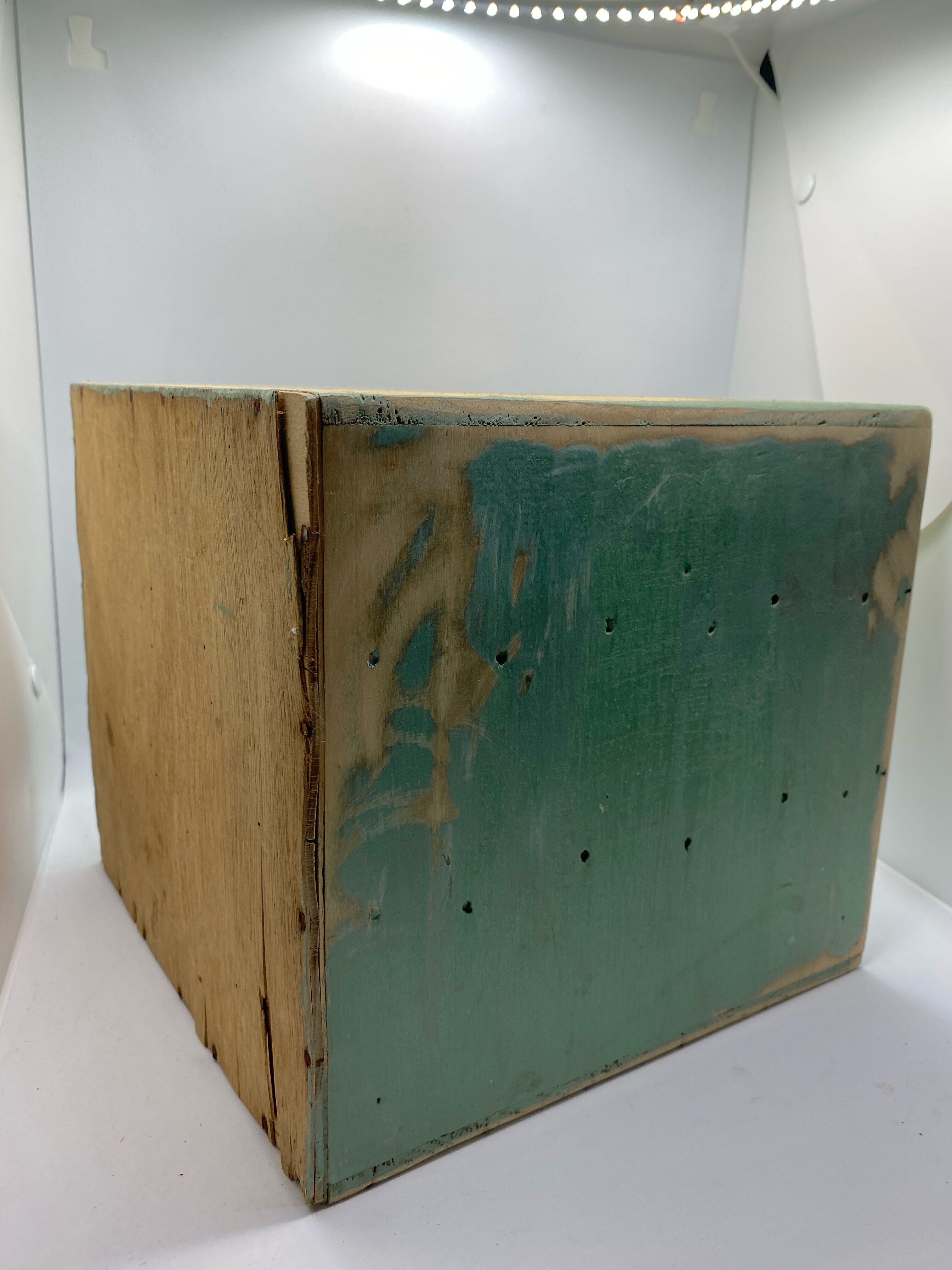 Drawer loom cabinet