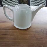 Vintage teapot with insulated lid