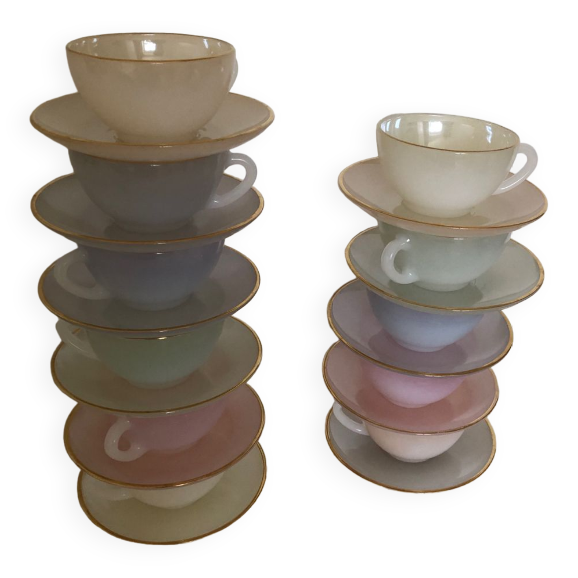 Arcopal 11 cup and saucer service