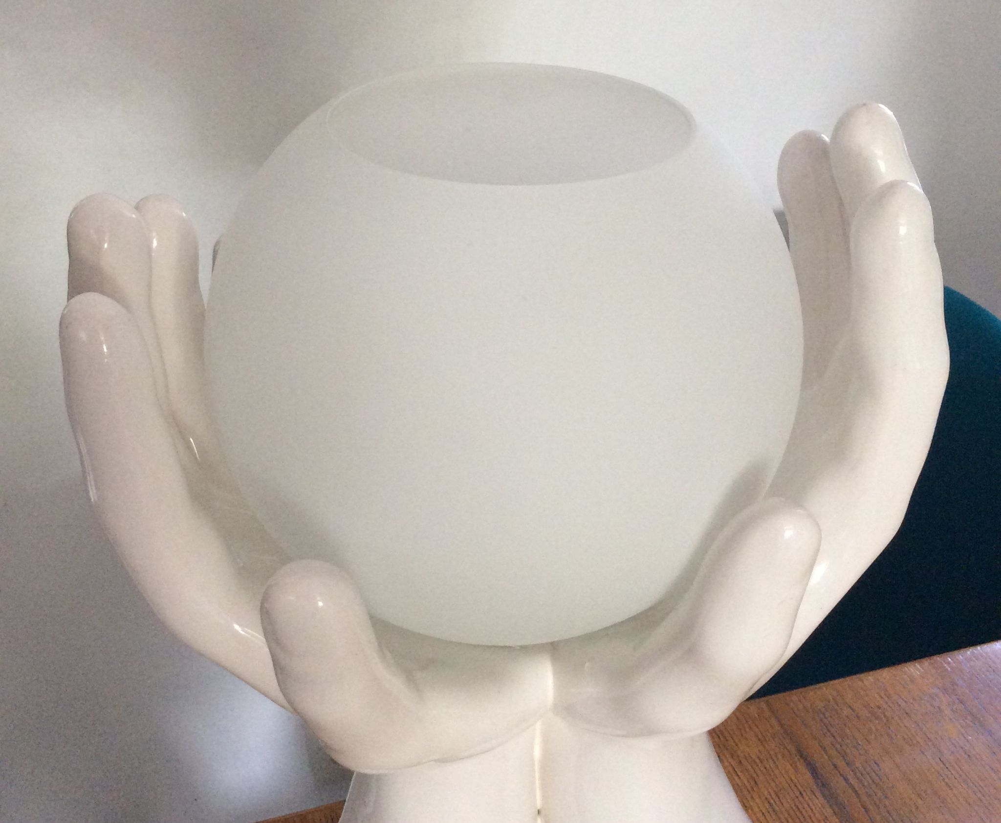 40cm ceramic hands lamp