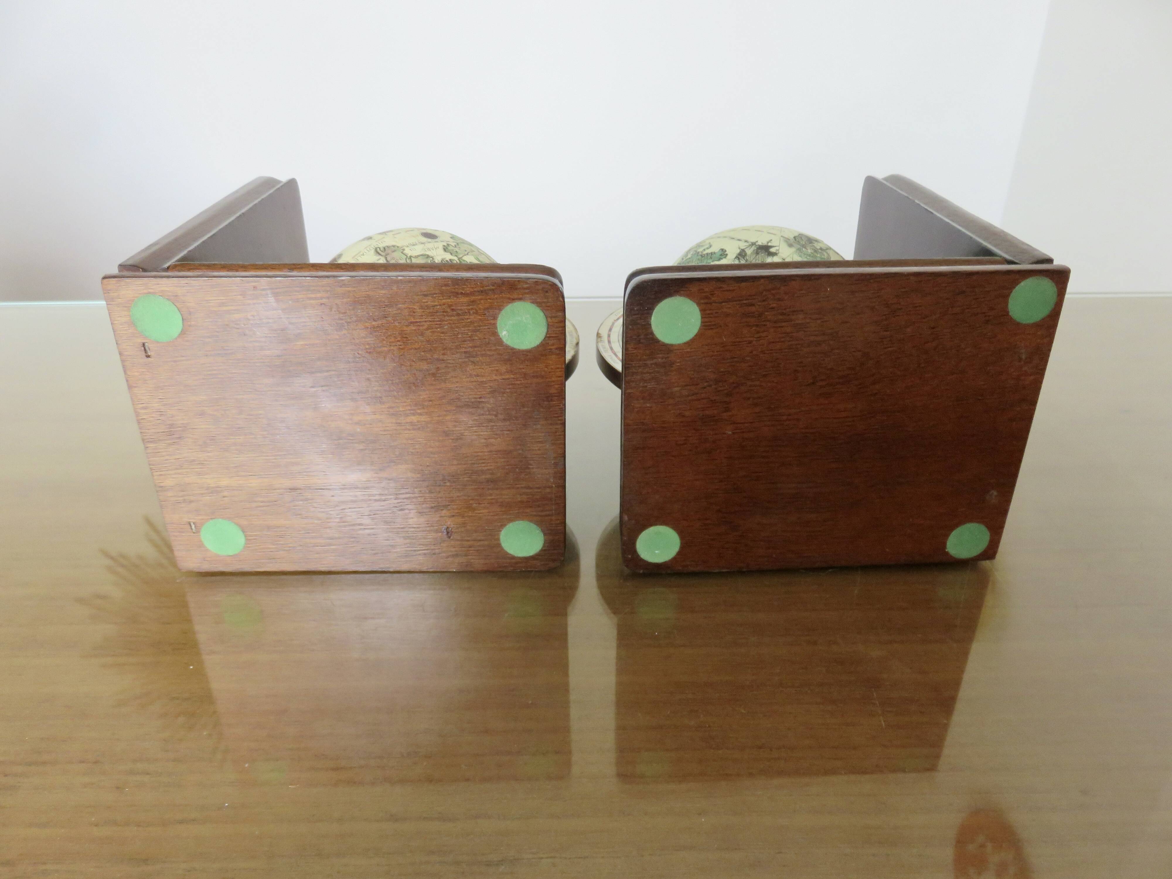 Pair of wooden bookends "globe" from the 1970s.