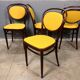 Thonet 215 en bois courbé jaune, récemment retapissé