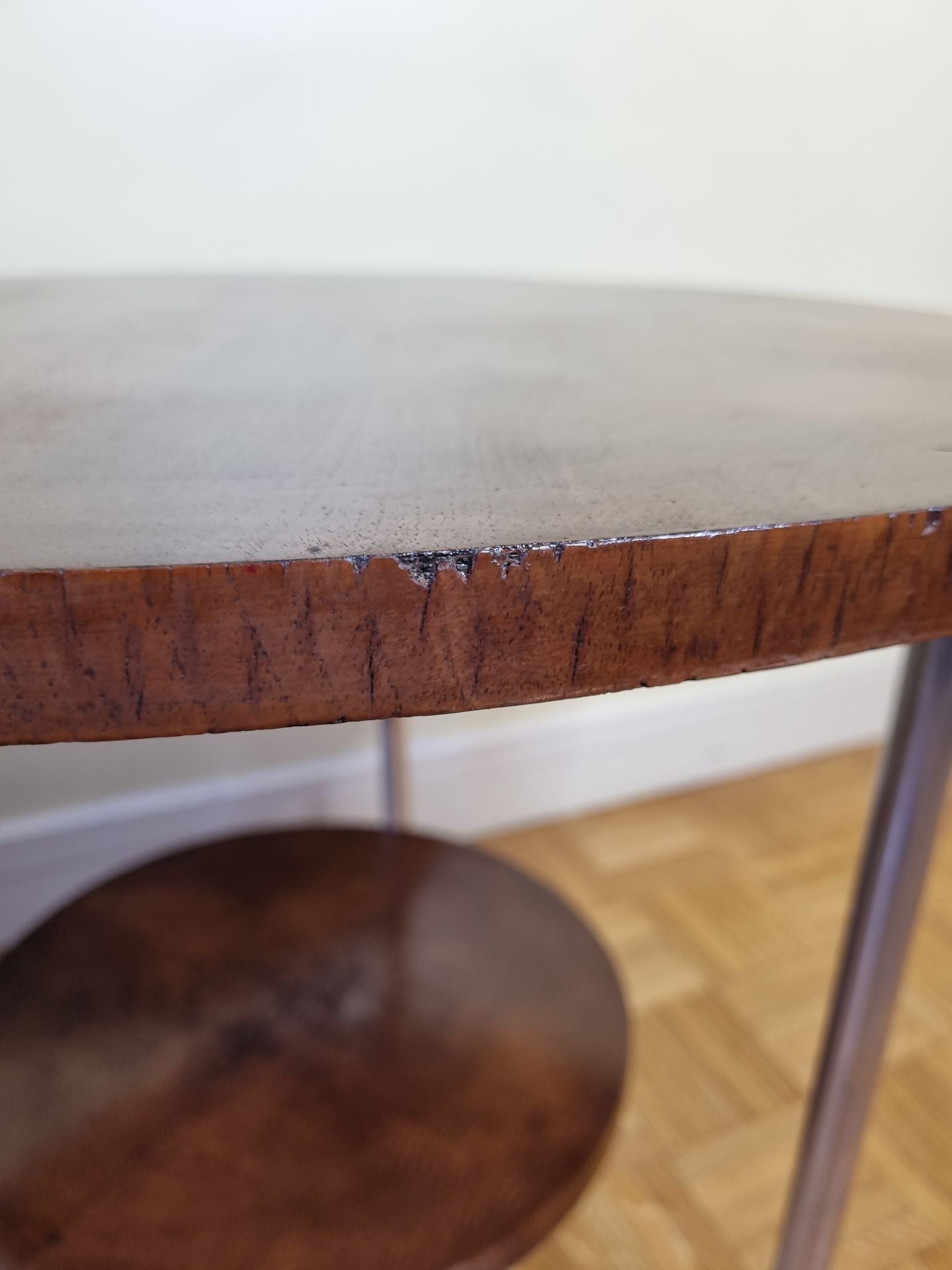 Modernist side table "Bauhaus" in veneer wood and curved tubular steel, 30s