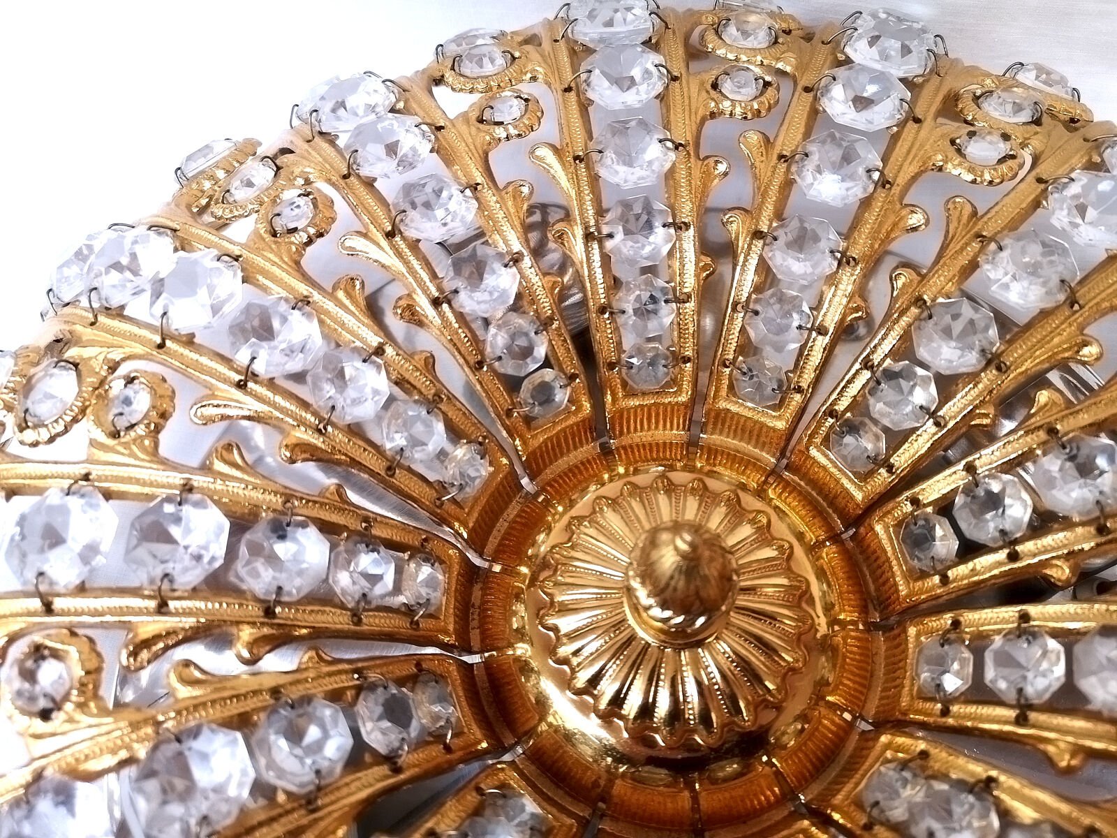 Plafonnier en forme de goutte de verre