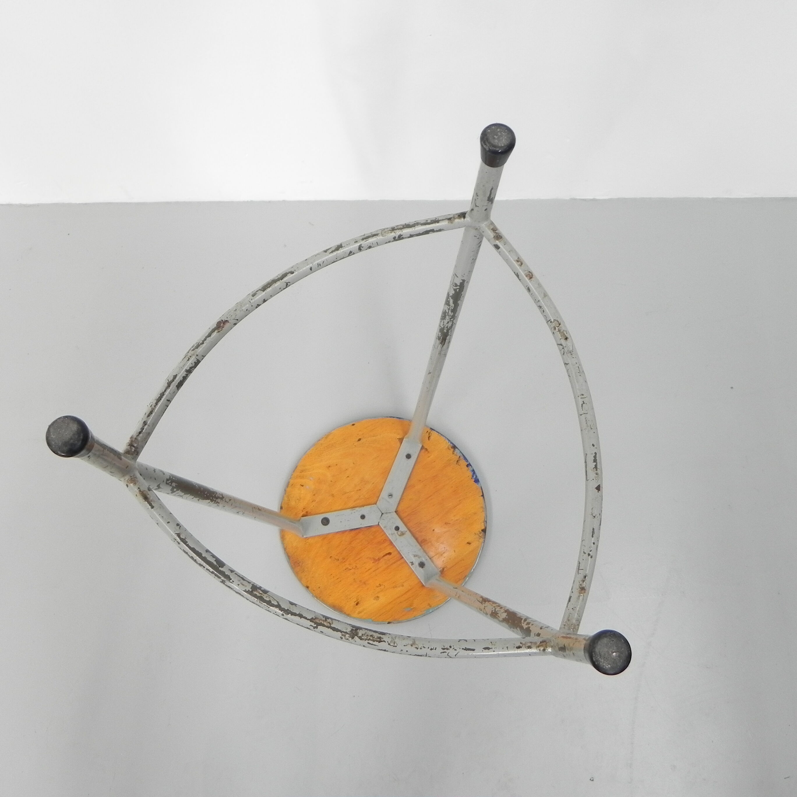 Industrial stool Ahrend de Cirkel