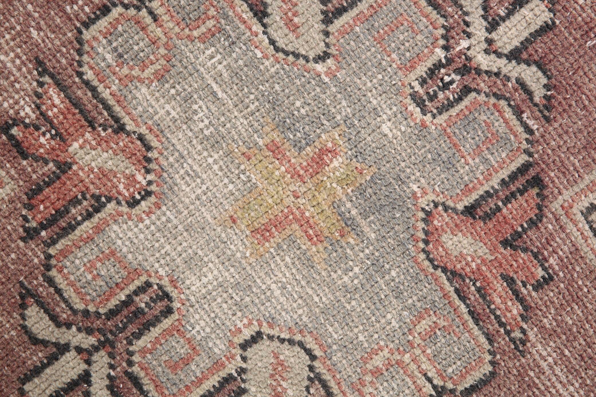 5x8 Vintage Faded Pink Persian Vintage Rug, 137x247Cm