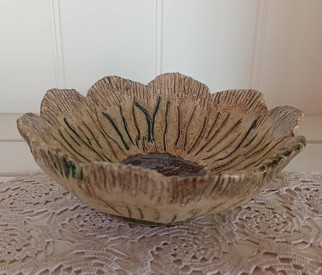 Vintage signed studio pottery flower shaped bowl
