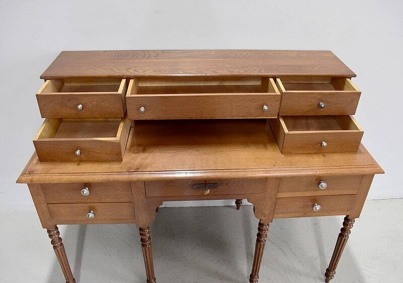 Tiered desk – 20th century