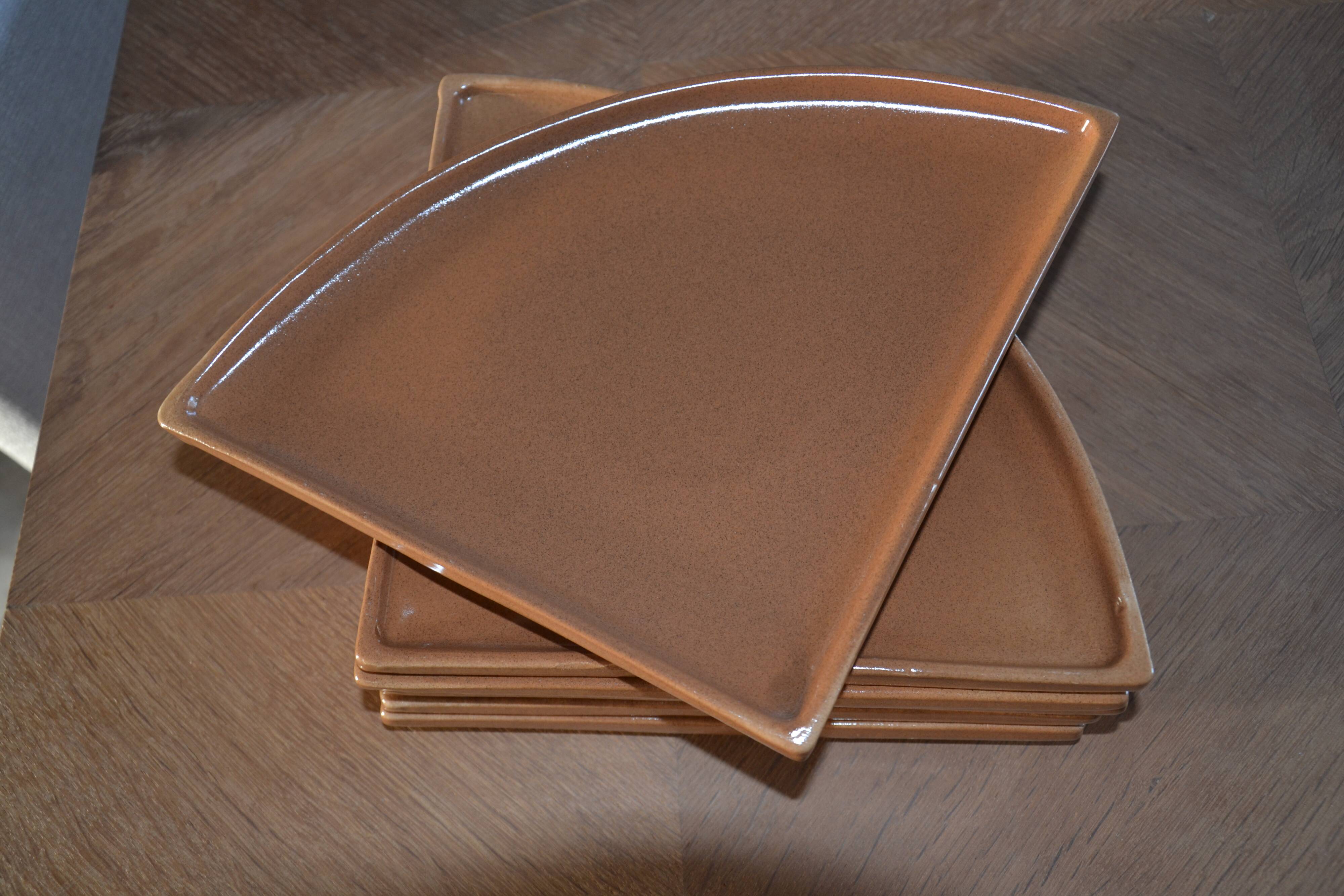 6 stoneware "quarter" plates